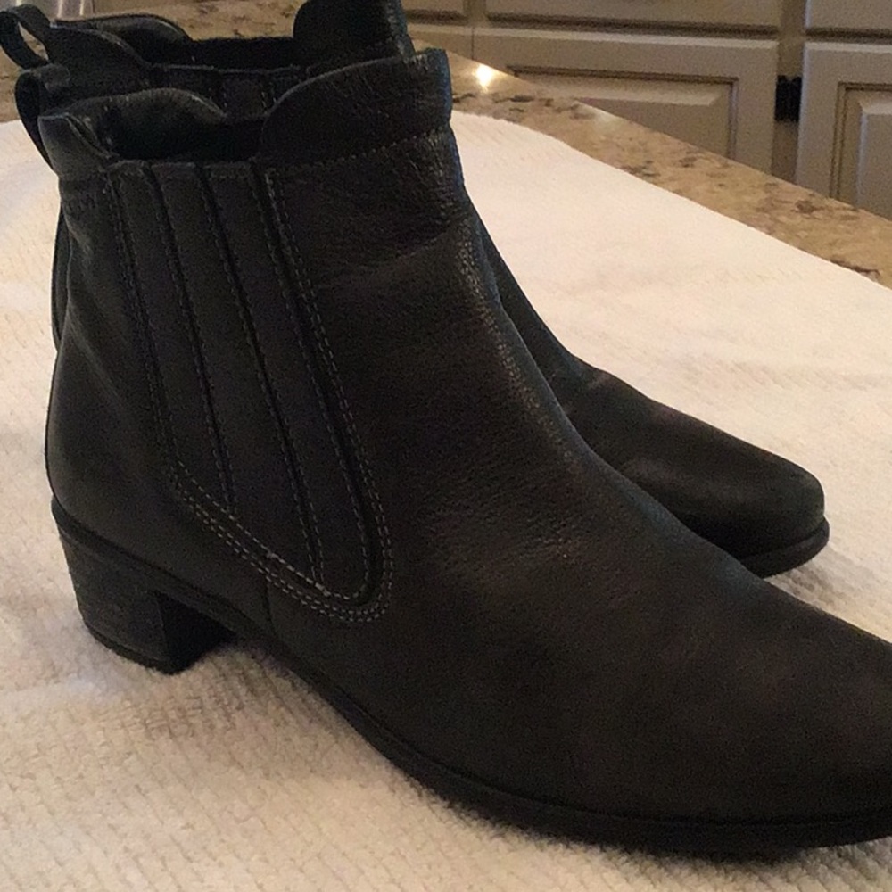 Ecco Black Slip-on Ankle Boots
